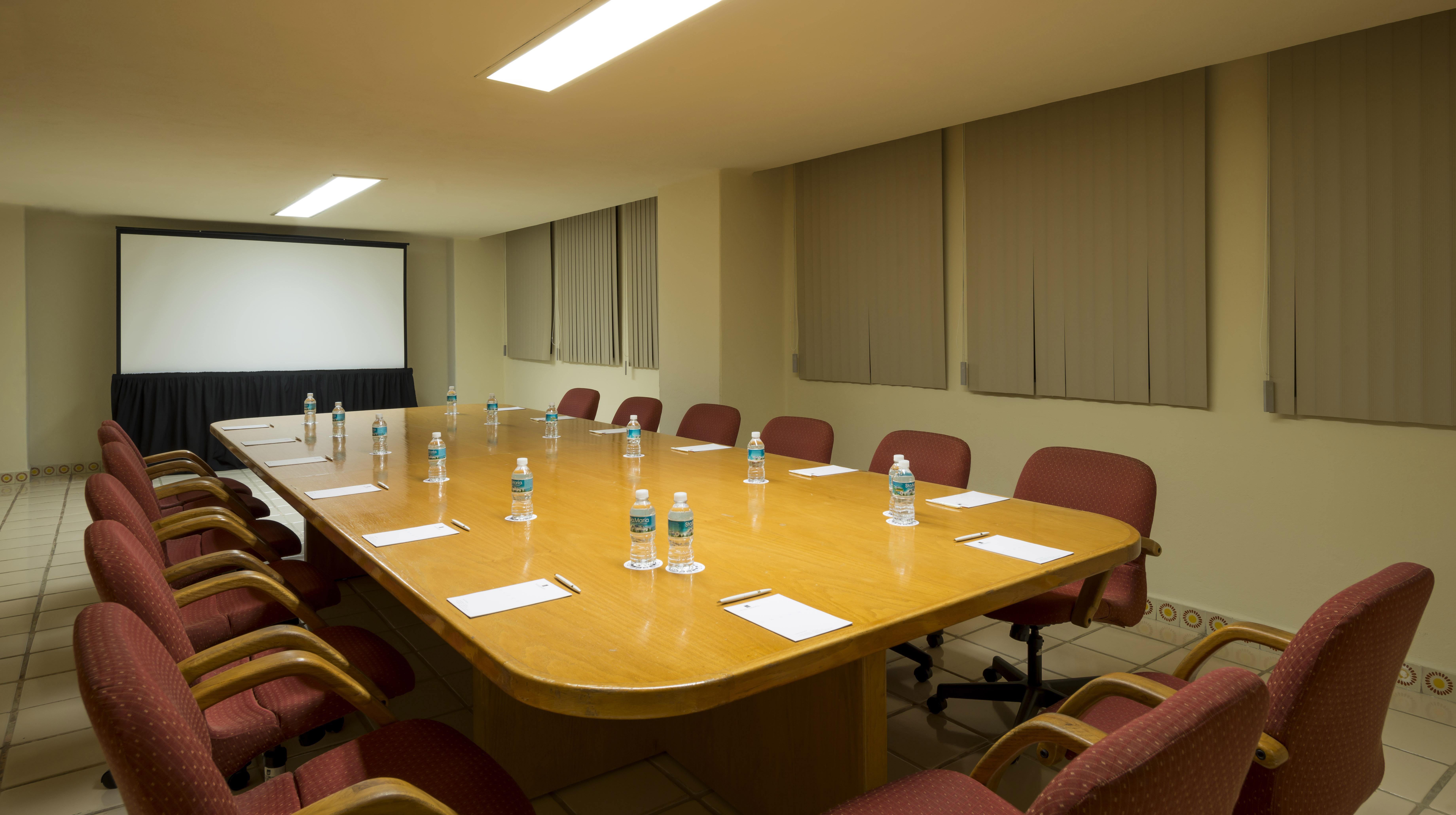 Camino Real Acapulco Diamante Hotel Buitenkant foto A typical boardroom