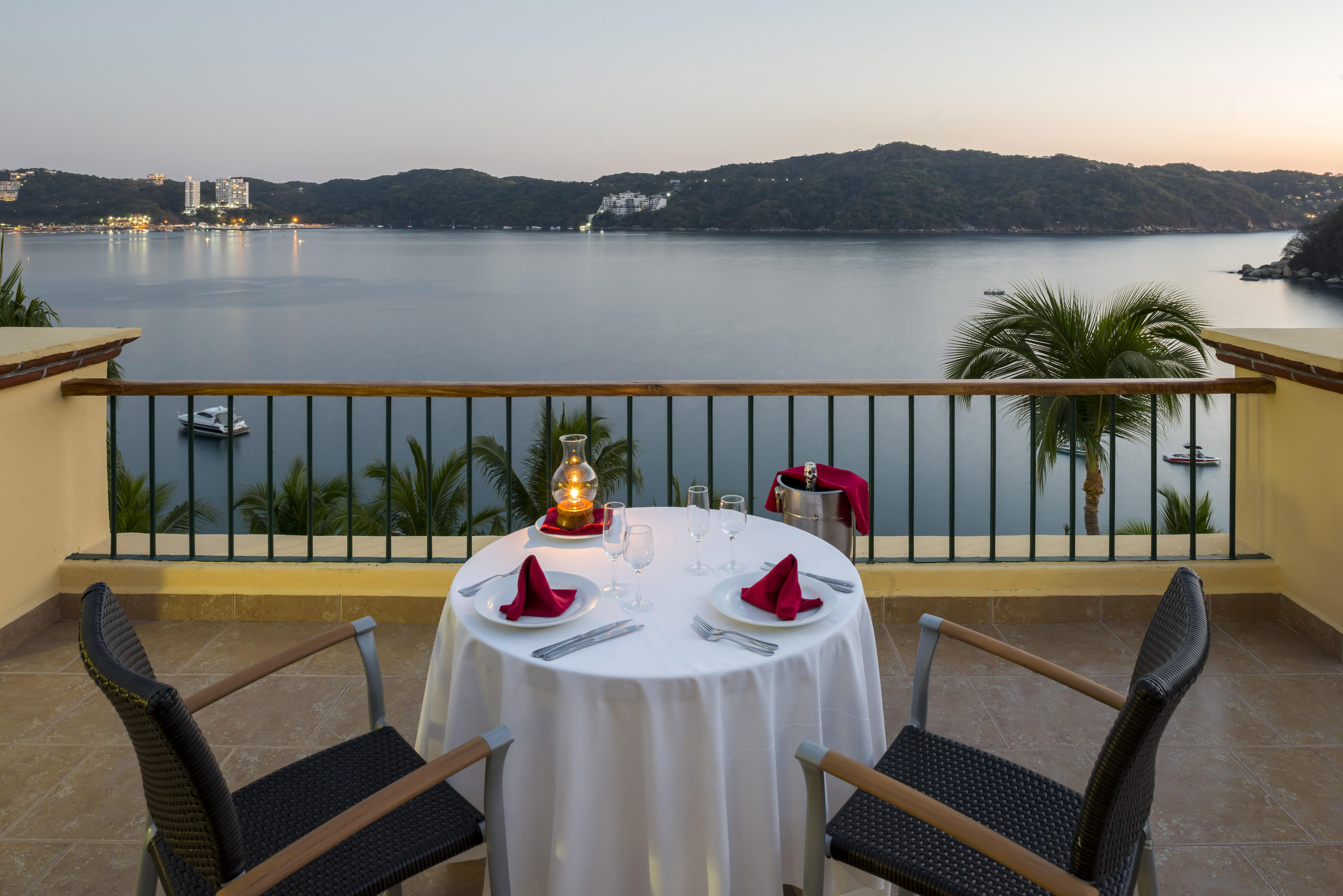 Camino Real Acapulco Diamante Hotel Buitenkant foto View from the hotel