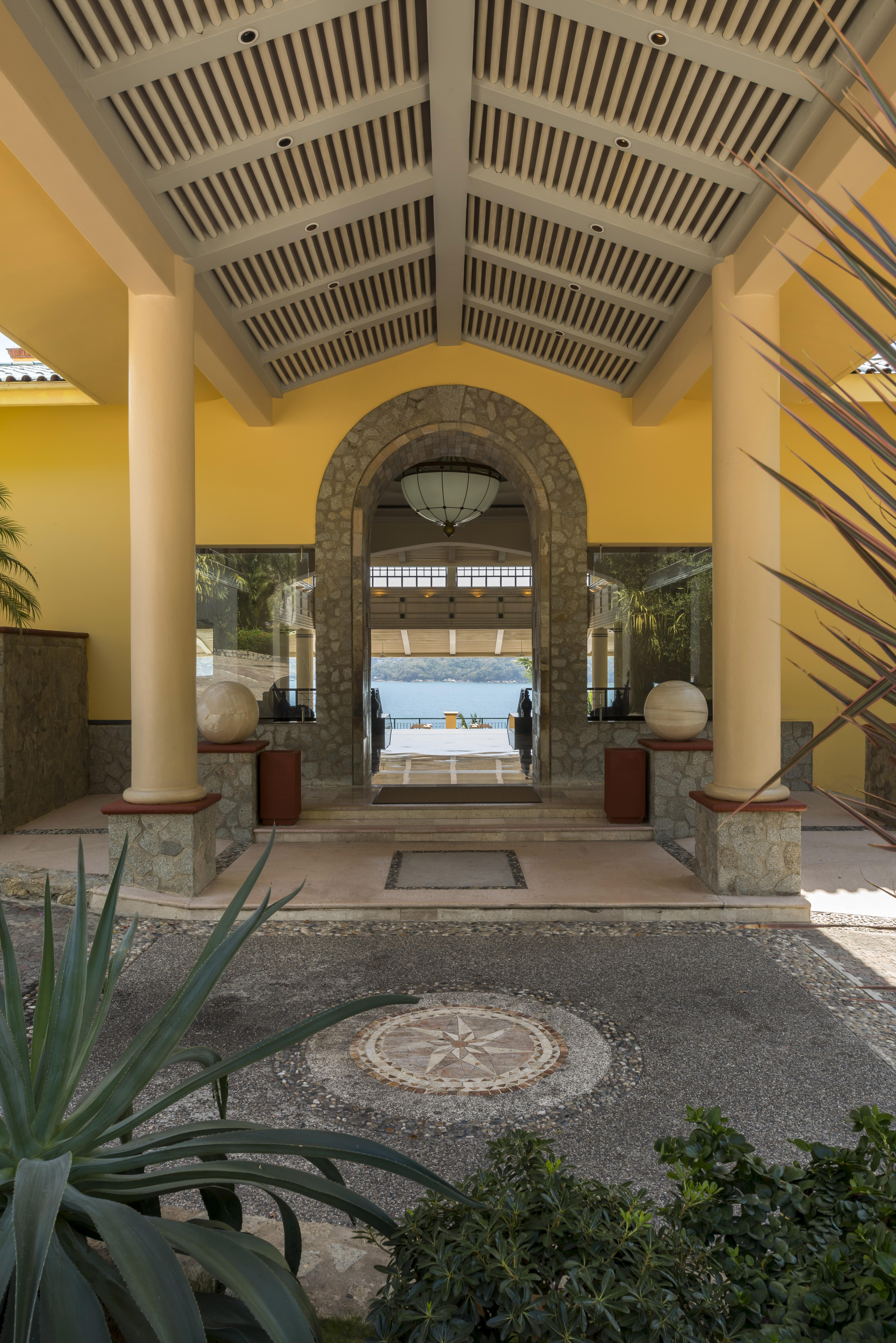 Camino Real Acapulco Diamante Hotel Buitenkant foto Entrance to the hotel