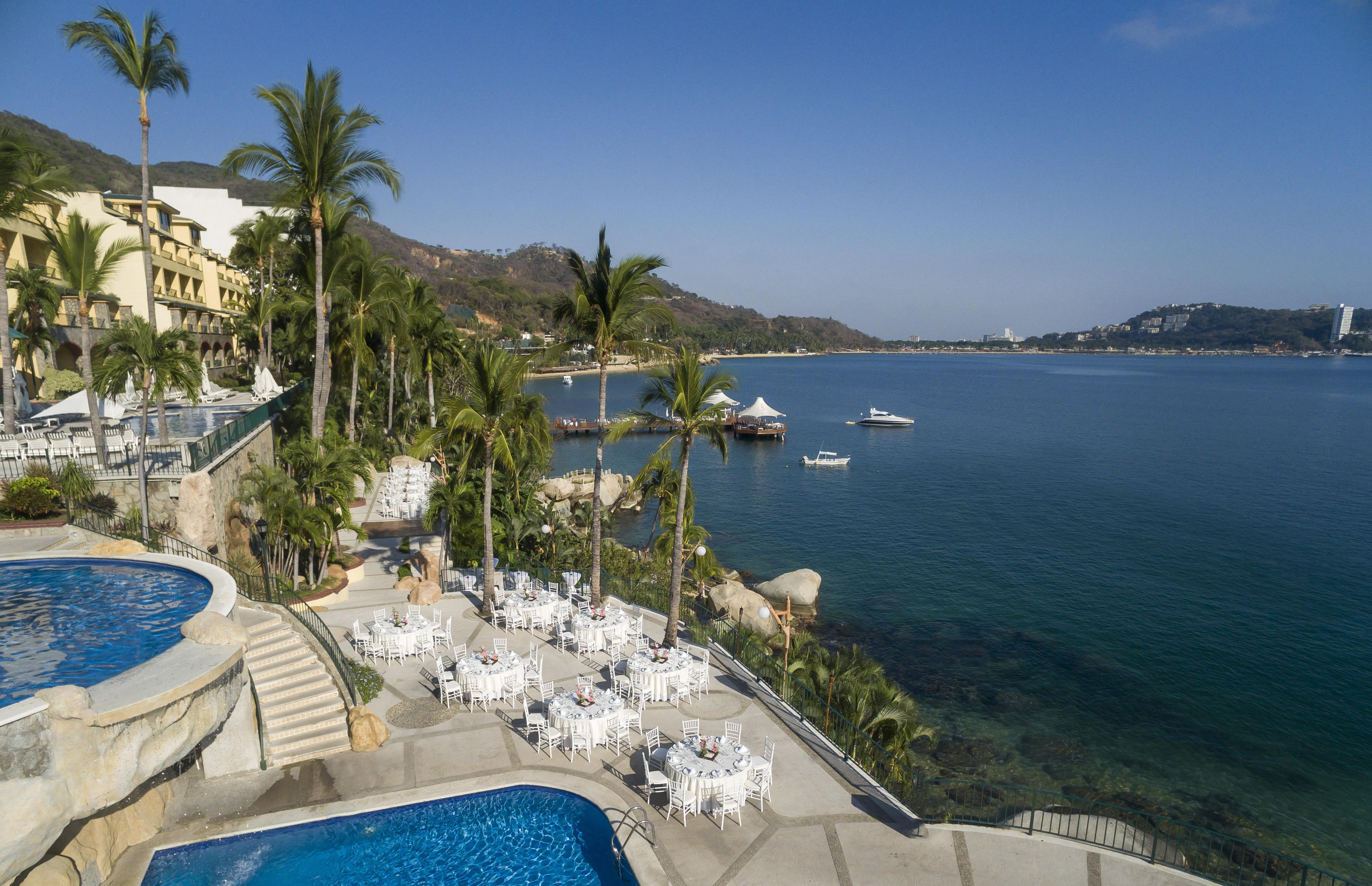 Camino Real Acapulco Diamante Hotel Buitenkant foto View of the Bay of Acapulco