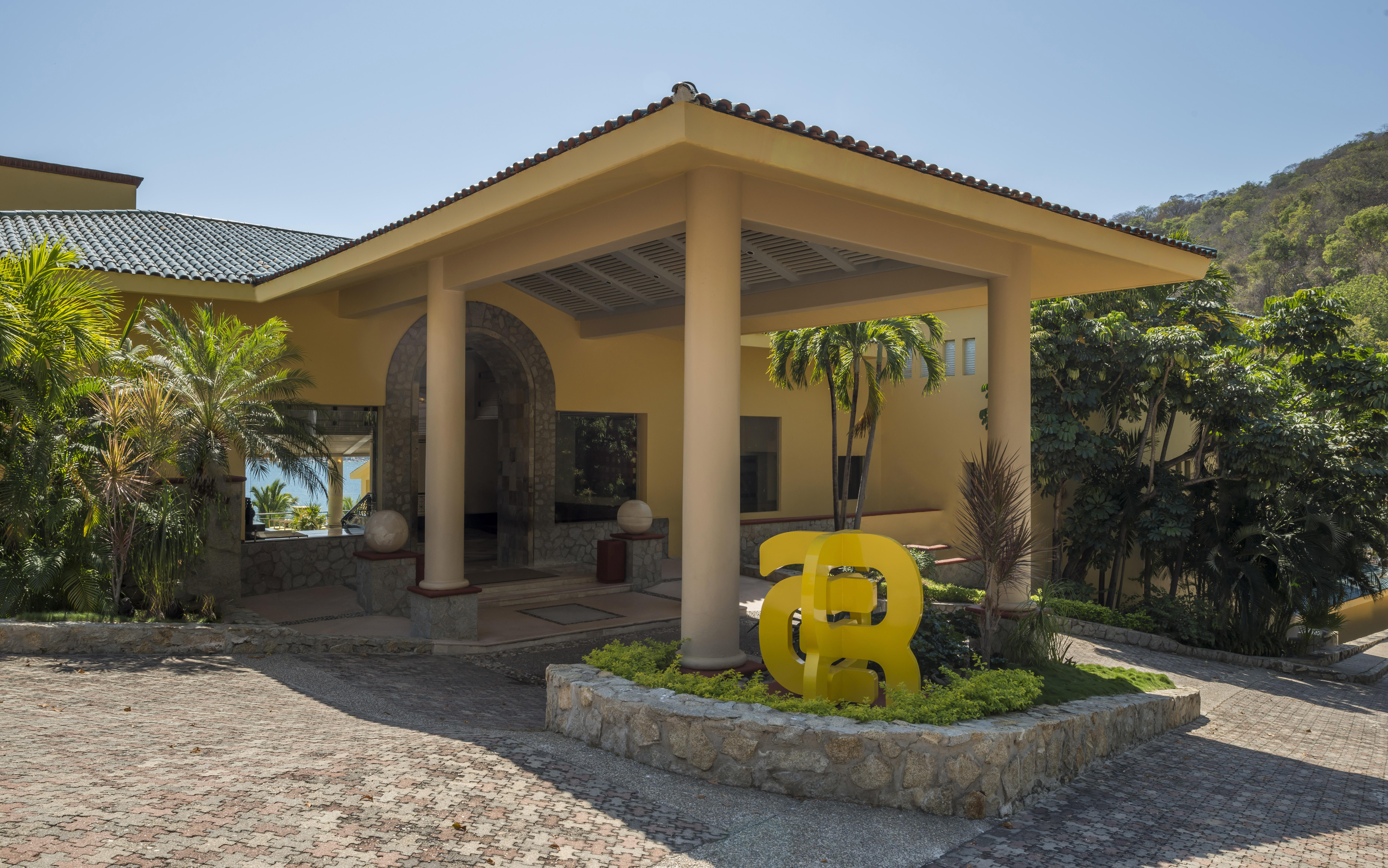 Camino Real Acapulco Diamante Hotel Buitenkant foto Entrance to the hotel
