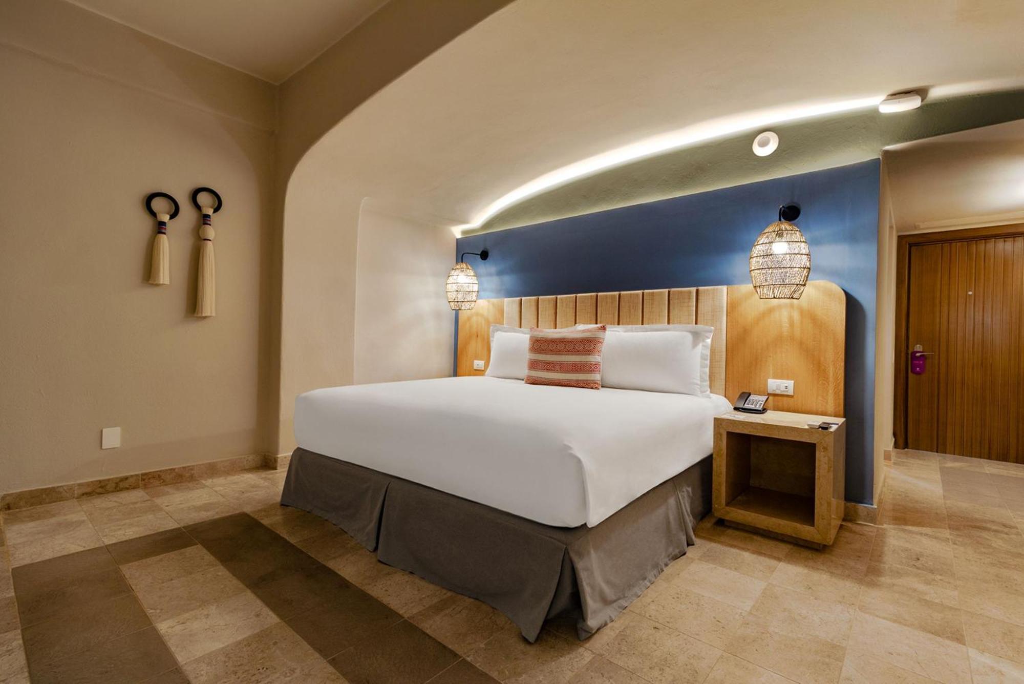 Camino Real Acapulco Diamante Hotel Buitenkant foto A bedroom at the hotel